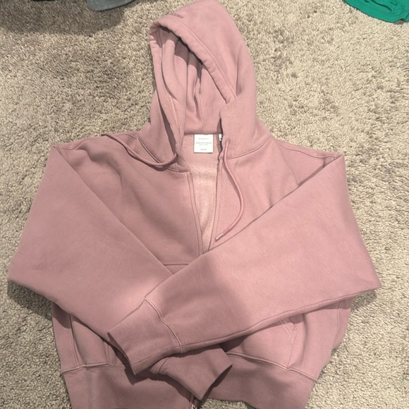 Aritzia Sweaters - Aritzia Pink Hoodie